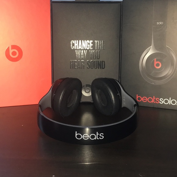 Beats Other - Black & Red Beats Solo2 - Beats by Dr. Dre